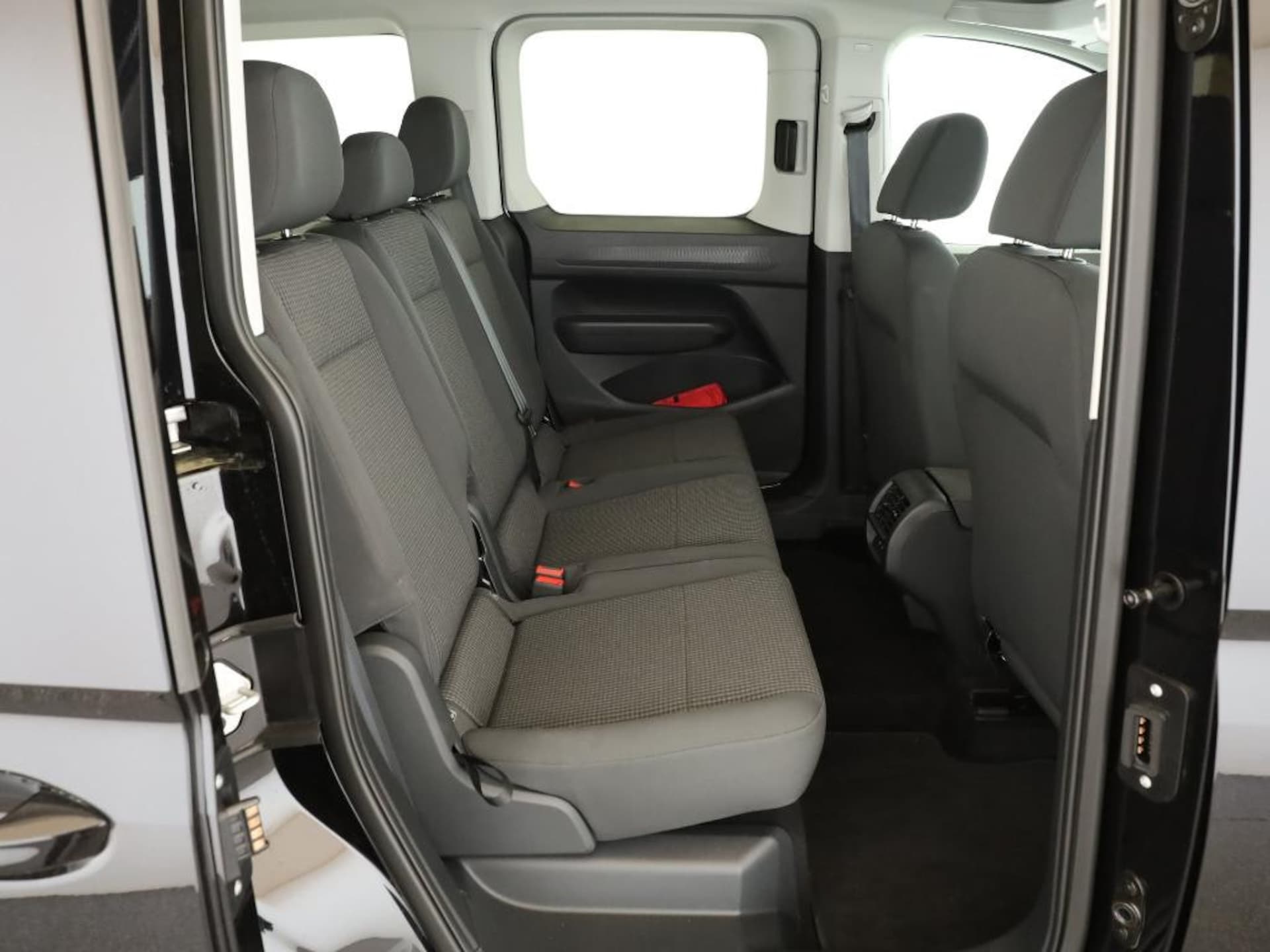 Volkswagen Caddy Basis-Modell