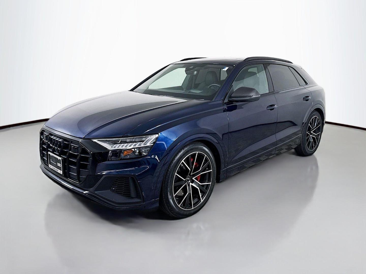 2023 Audi SQ8 Prestige's photo