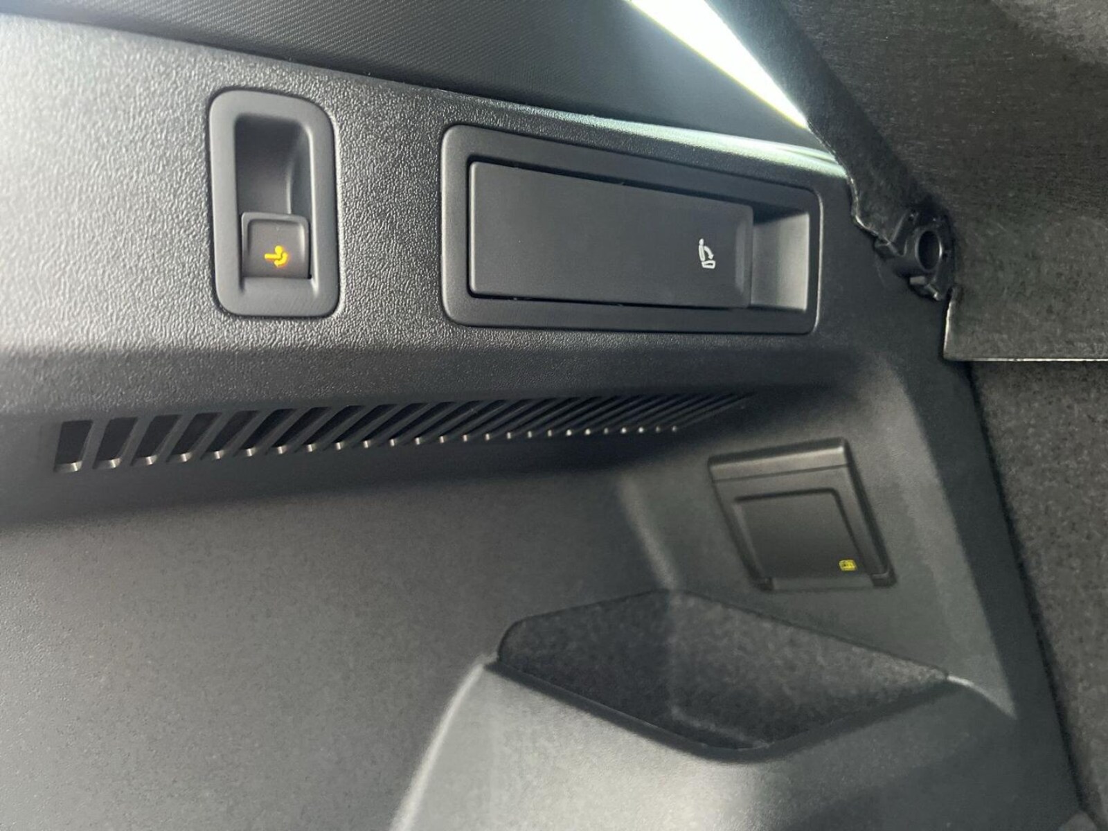 Volkswagen Tiguan – Bild 23