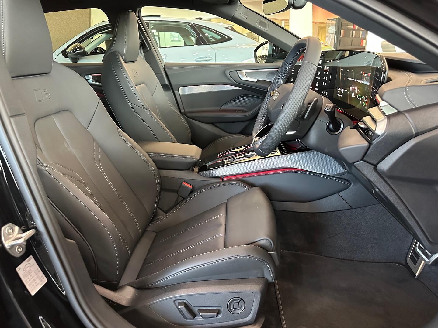 Image about Audi A5 Avant TFSI e e-hybrid quattro 270 kW S tronic