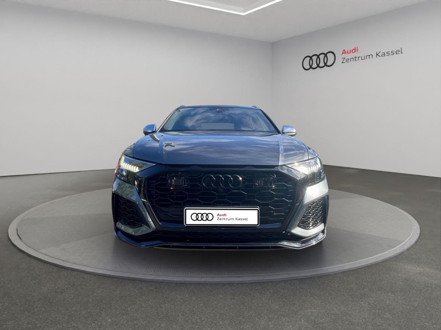 Bild über Audi RS Q8 TFSI quattro tiptronic - für weitere Informationen kontaktieren Sie den Audi Partner