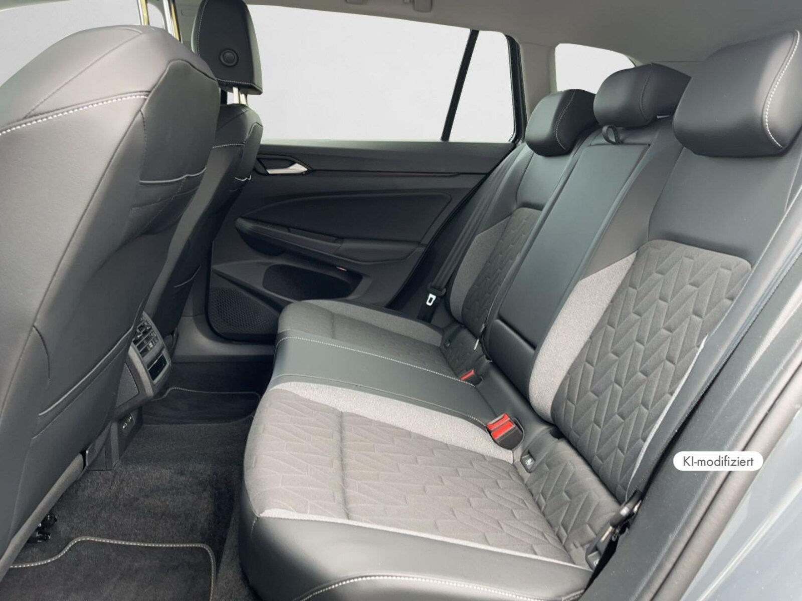 Volkswagen Golf Variant – Bild 14