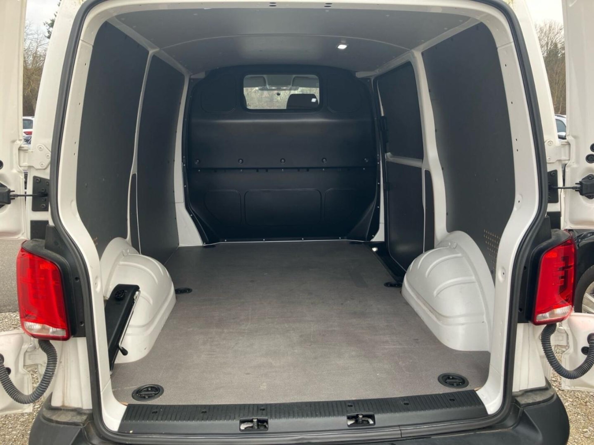 Volkswagen T6.1 Transporter Kasten kurzer Radstand