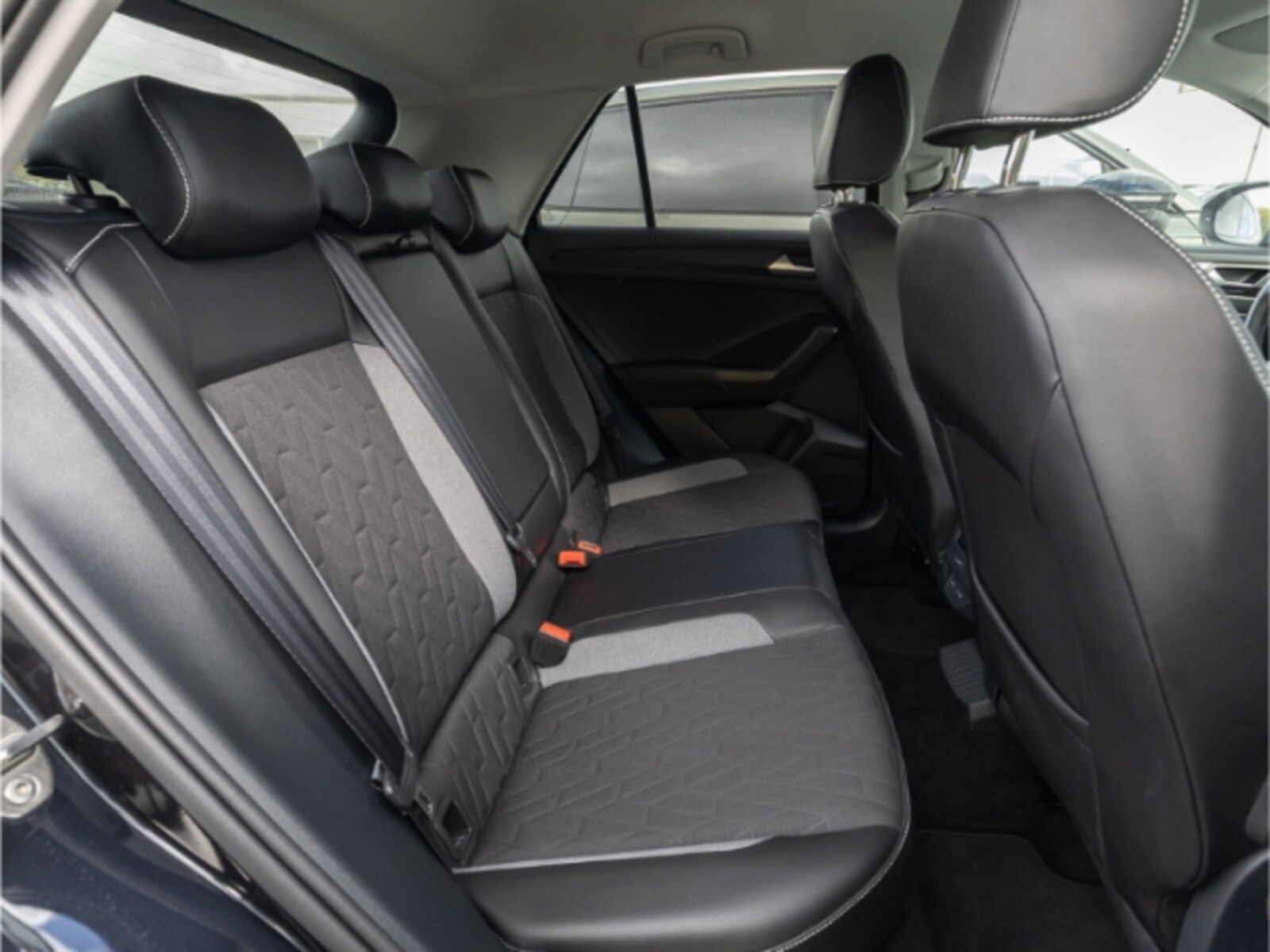 Volkswagen T-Roc – Bild 13