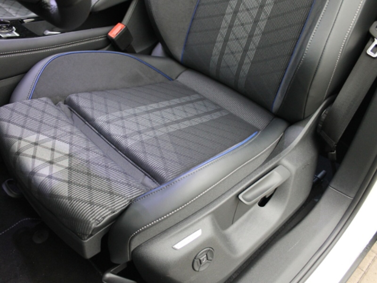 Volkswagen Tiguan – Bild 9