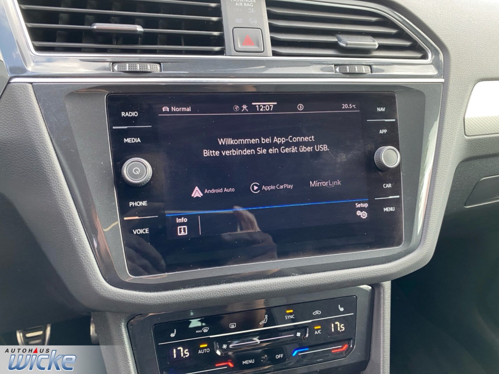 Volkswagen Tiguan – Bild 13