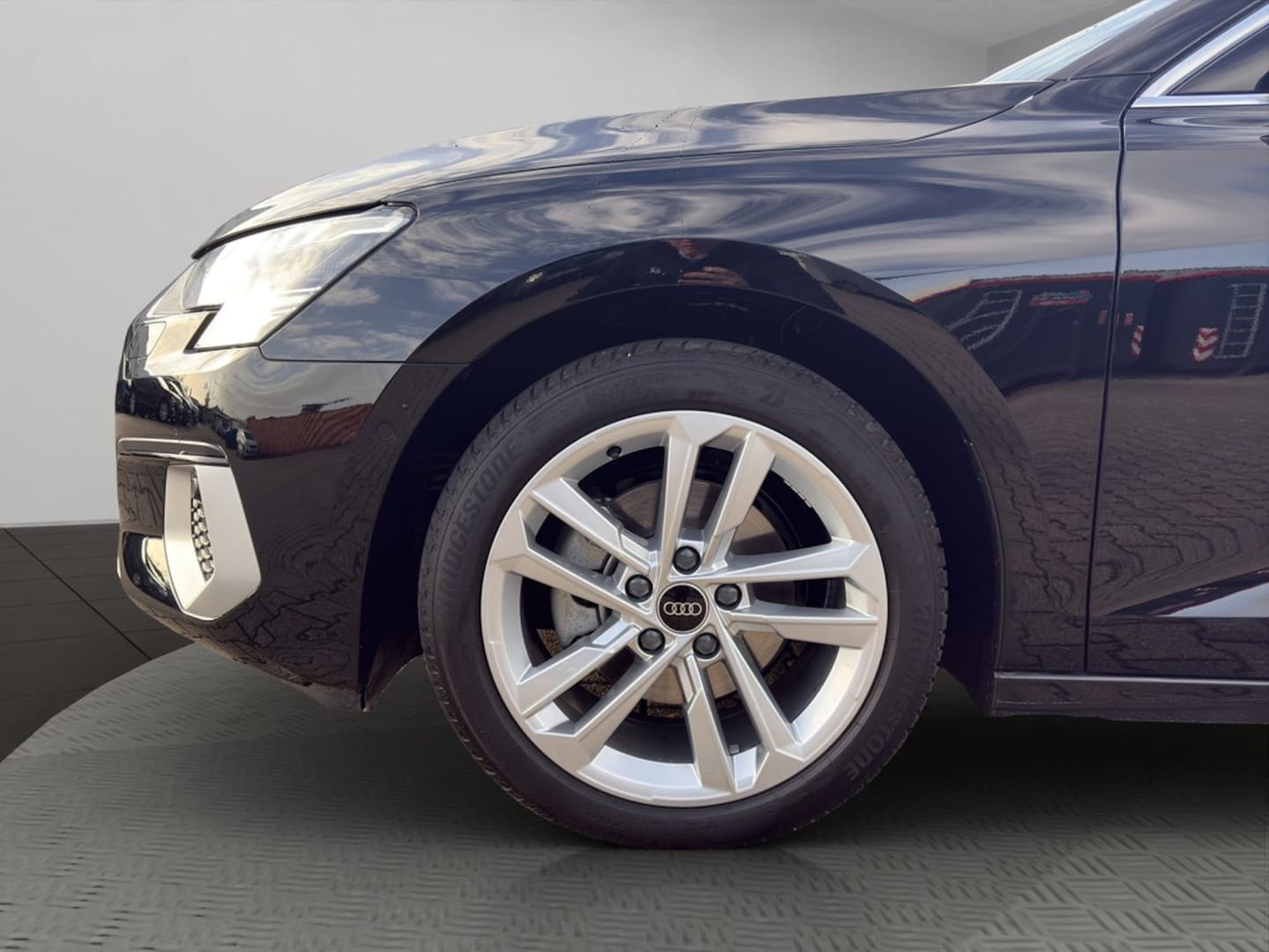 Bild über Audi A3 Sportback advanced 35 TFSI S tronic - für weitere Informationen kontaktieren Sie den Audi Partner