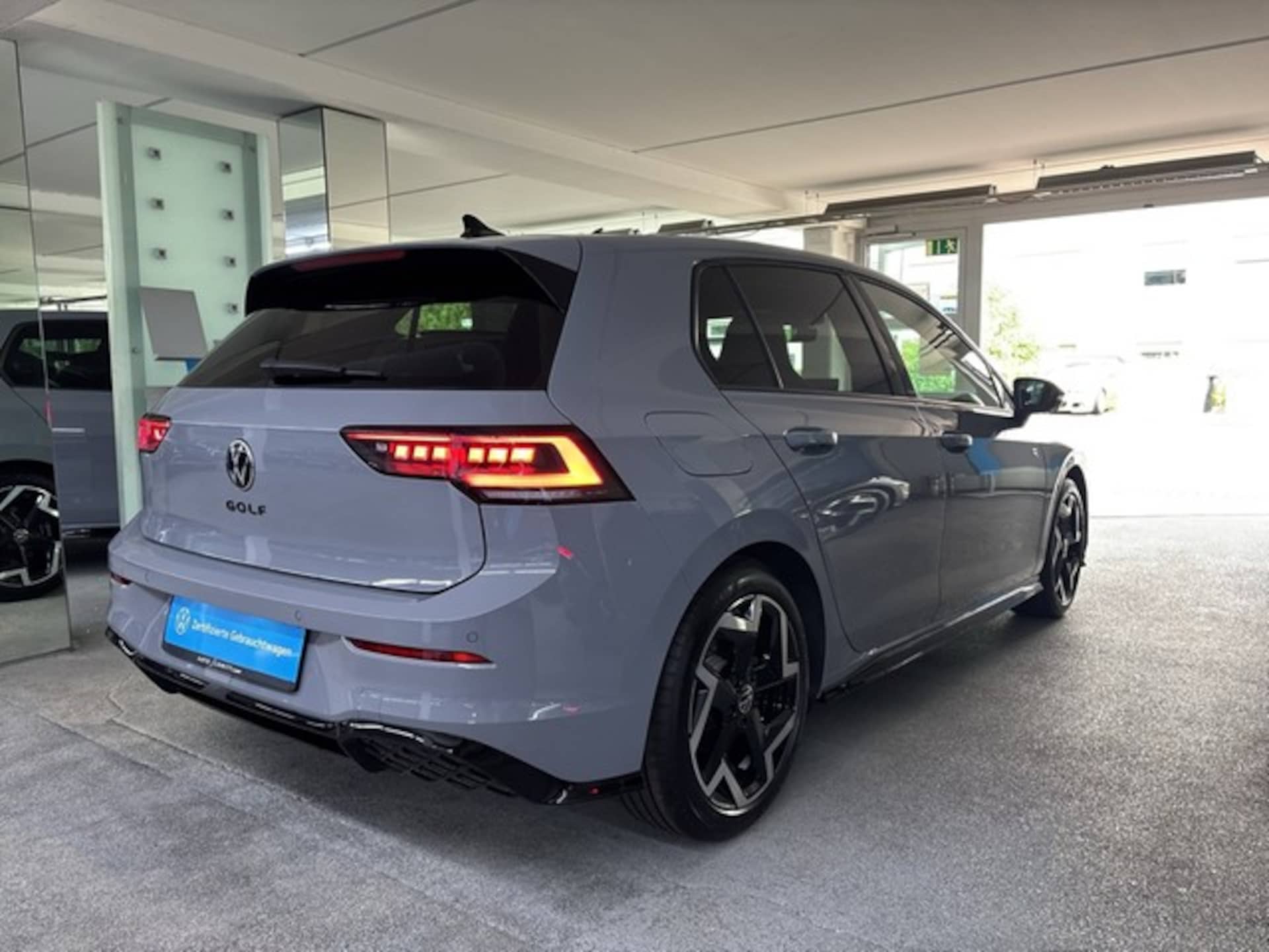 Volkswagen Golf R-Line