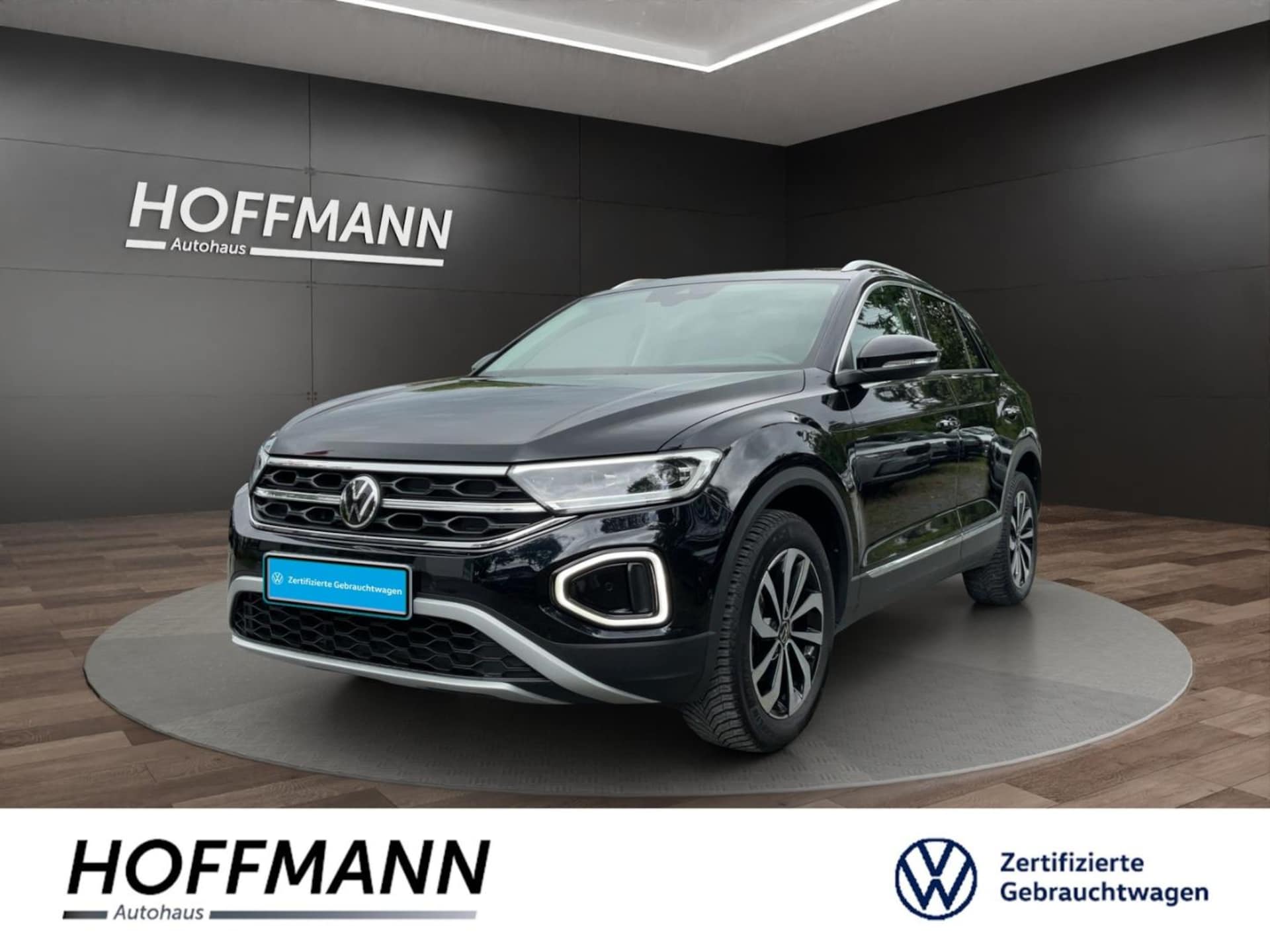 Volkswagen T-Roc 2022 — T-Roc 1.5TSI Style DSG AHK+Navi+ACC+Klima