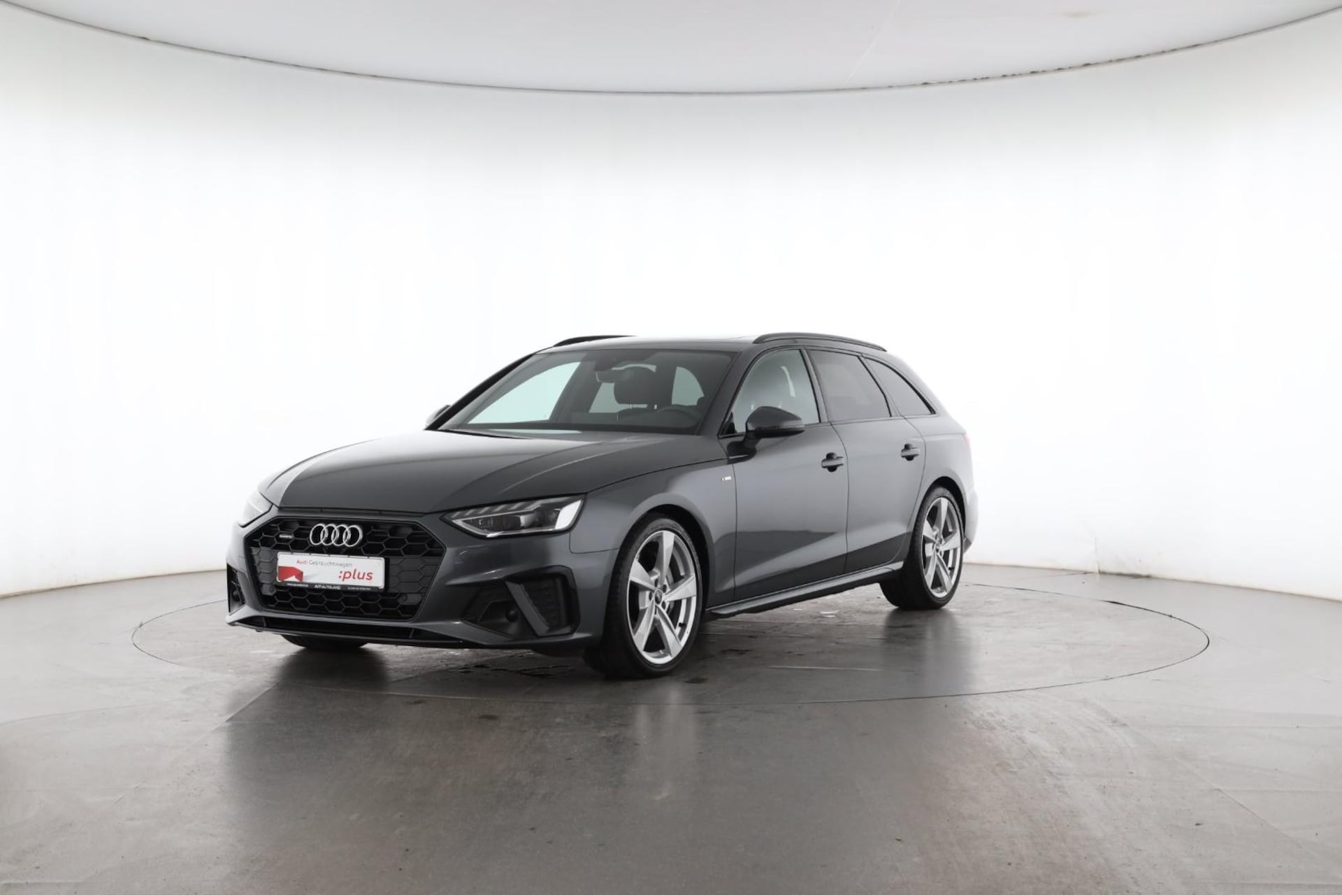 Audi A4 Avant S line