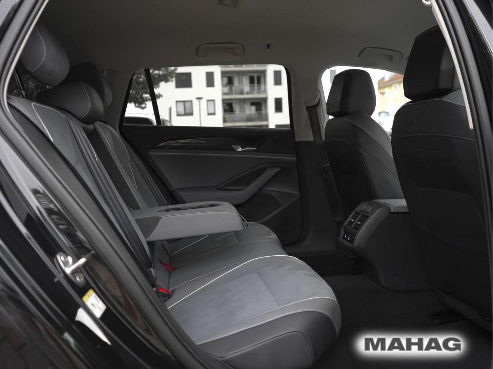 Volkswagen Passat – Bild 16