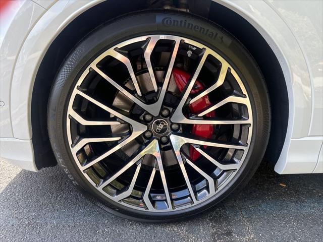 2025 Audi SQ8 Prestige - Photo 11