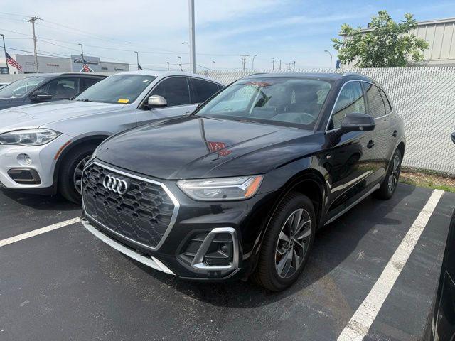 2023 Audi Q5 45 Premium's photo
