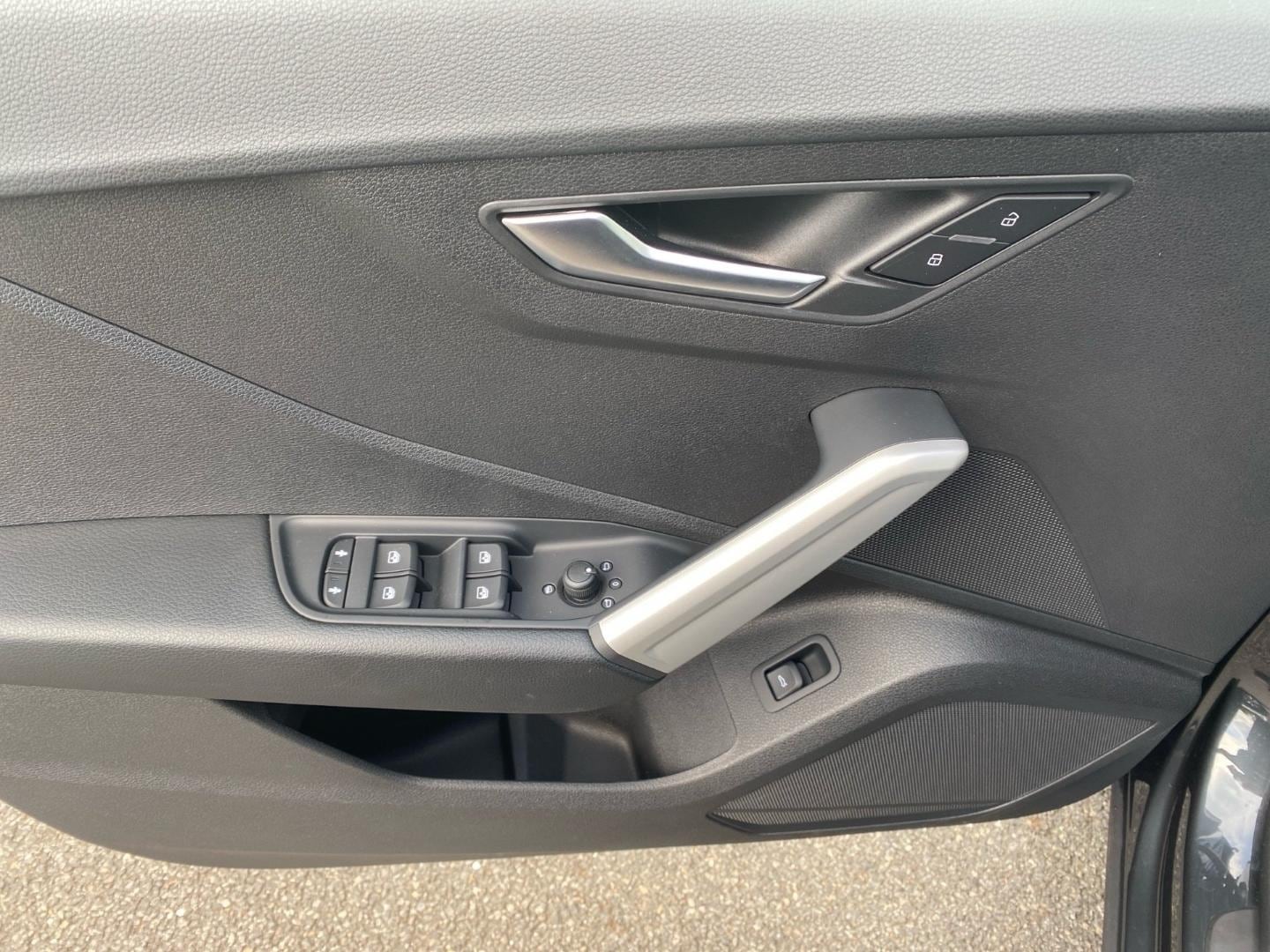 Bild über Audi Q2 advanced 35 TFSI S tronic - für weitere Informationen kontaktieren Sie den Audi Partner