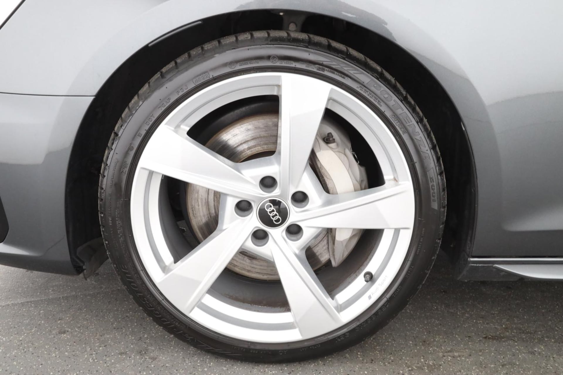 Audi A4 Avant S line