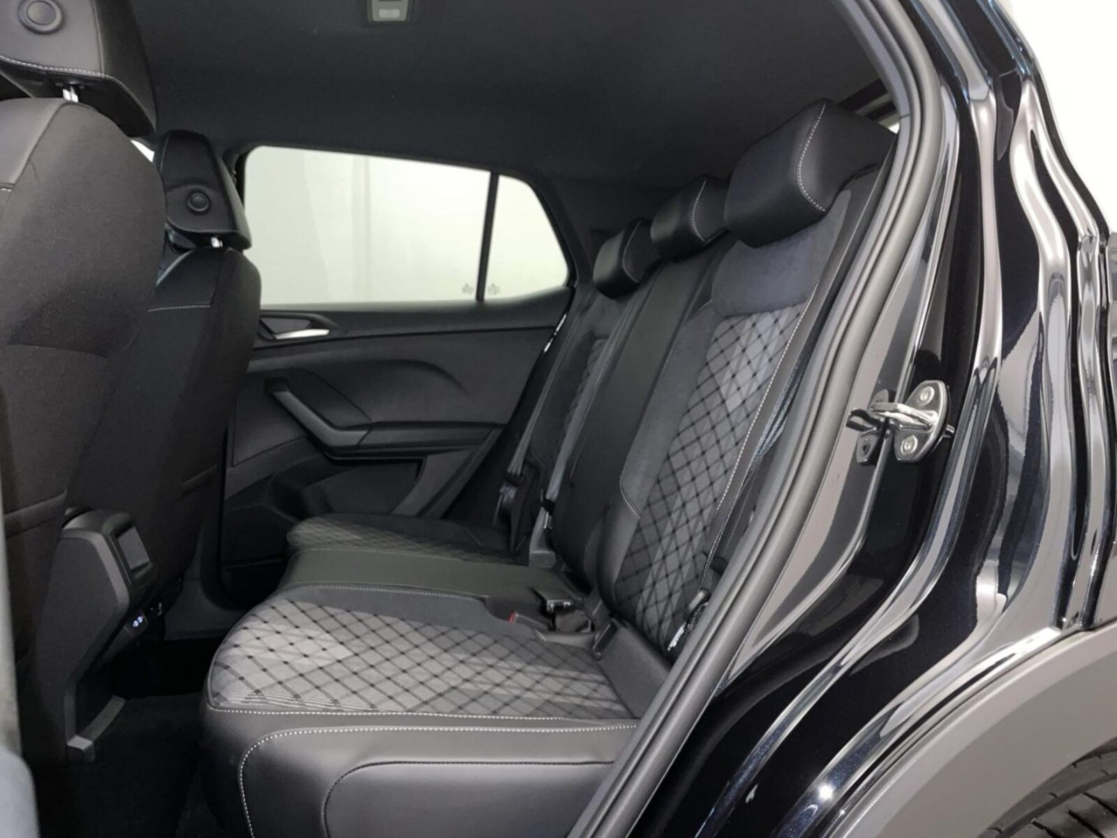 Volkswagen T-Cross – Bild 8