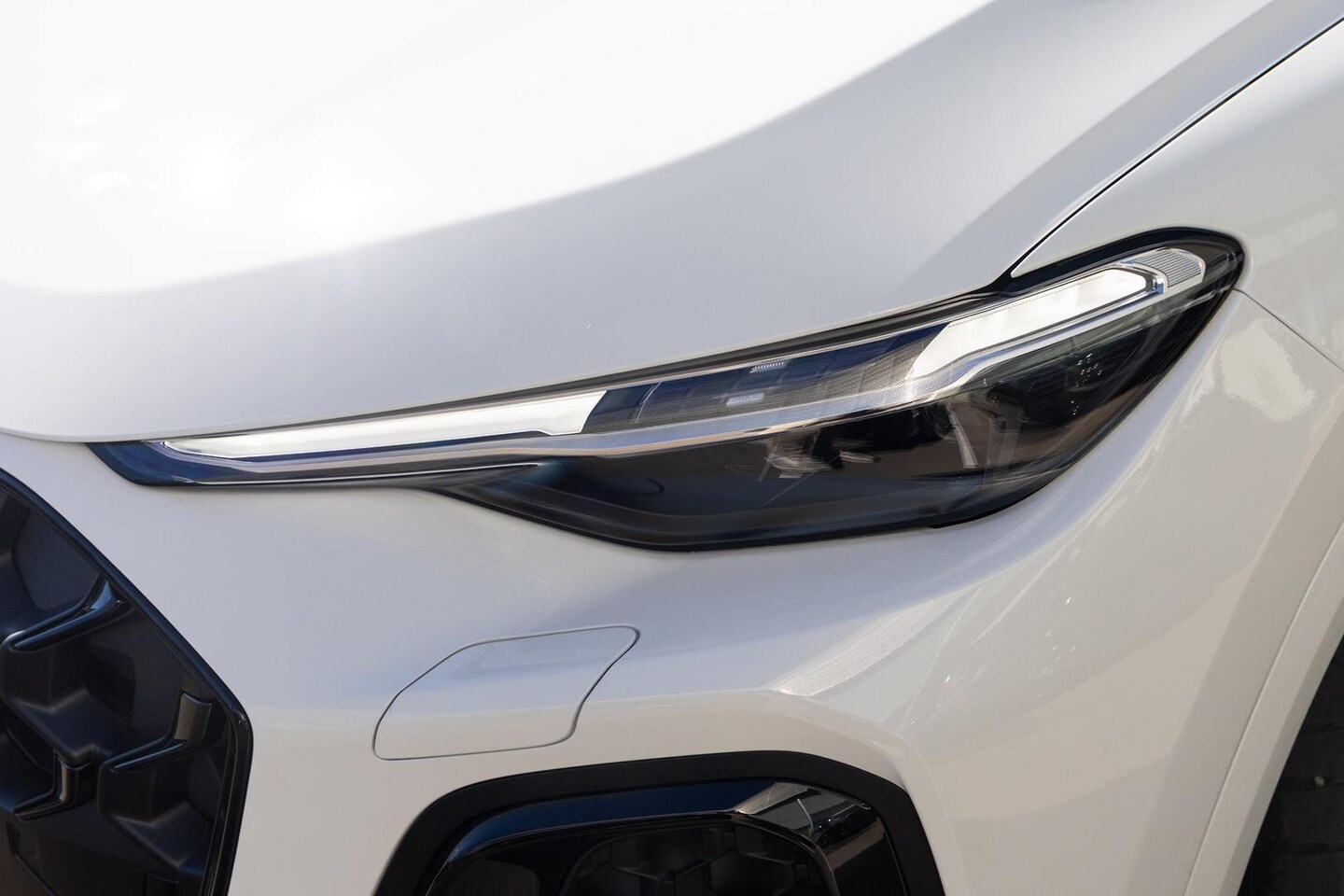 Image about Audi Q5 SUV e-hybrid quattro S tronic