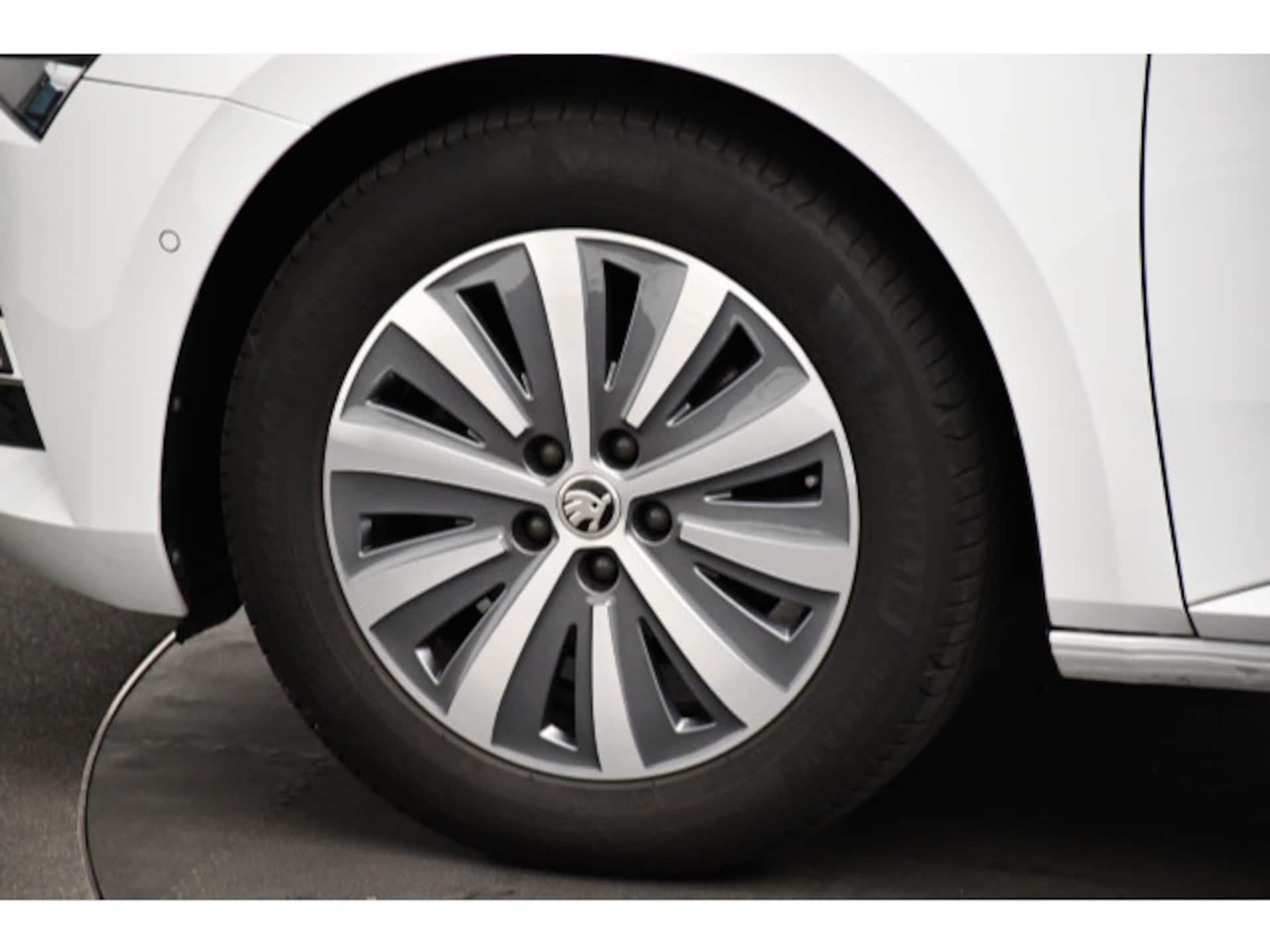 Skoda Superb Combi Style