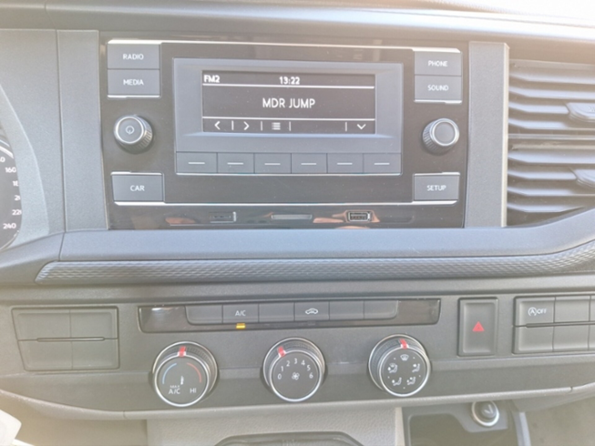 Volkswagen T6.1 Transporter Pritschenwagen Doppelkabine