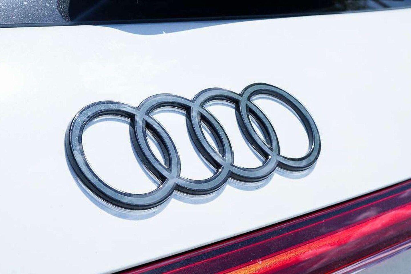 Image about Audi Q5 SUV TDI quattro 150 kW sport