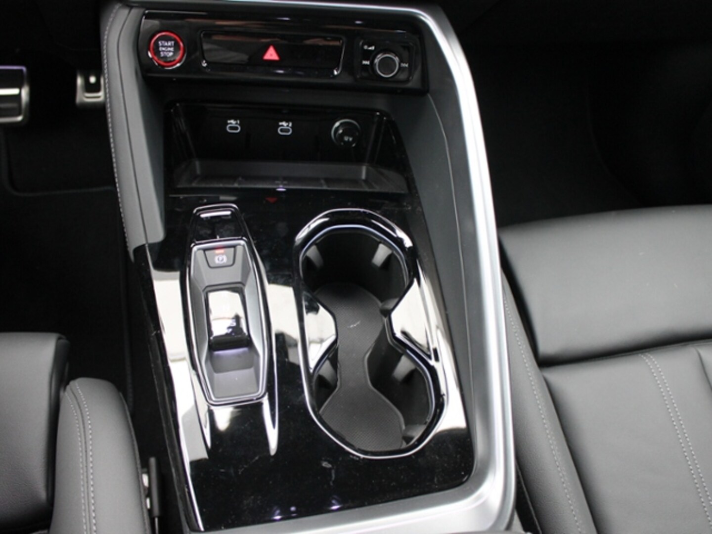 Bild über Audi Q5 Sportback TDI quattro 150 kW S tronic - für weitere Informationen kontaktieren Sie den Audi Partner