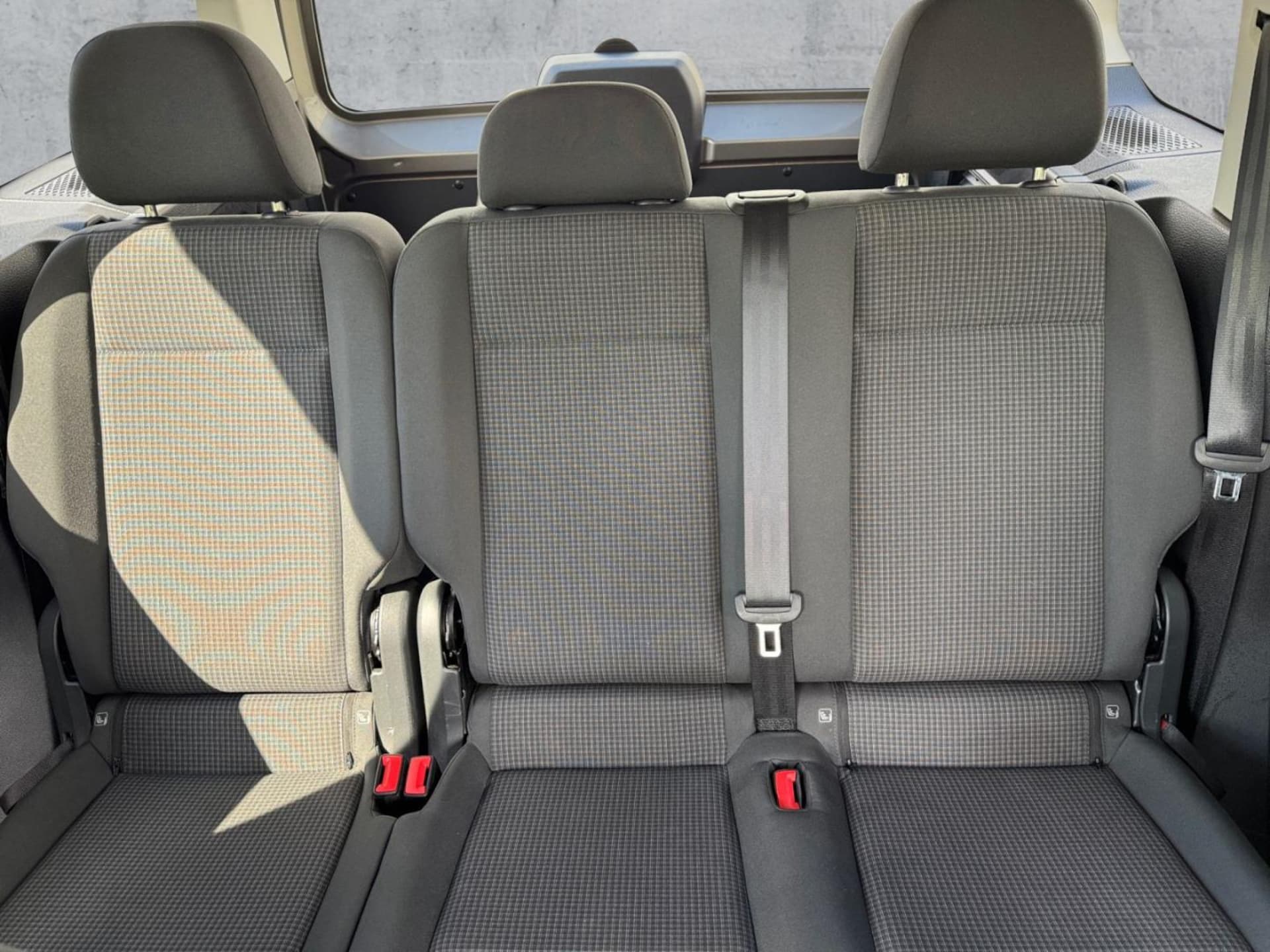 Volkswagen Caddy Basis-Modell