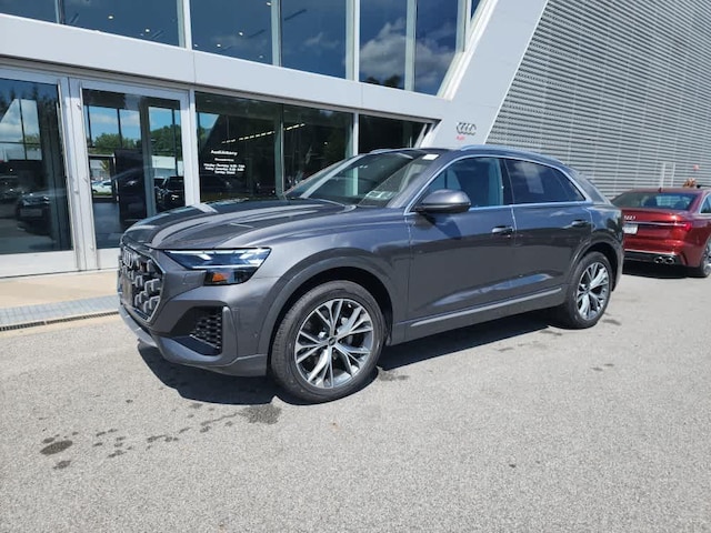 Photo of 2025 Audi Q8