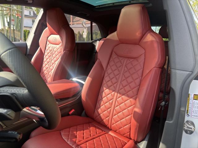 2025 Audi SQ8 Prestige - Photo 15