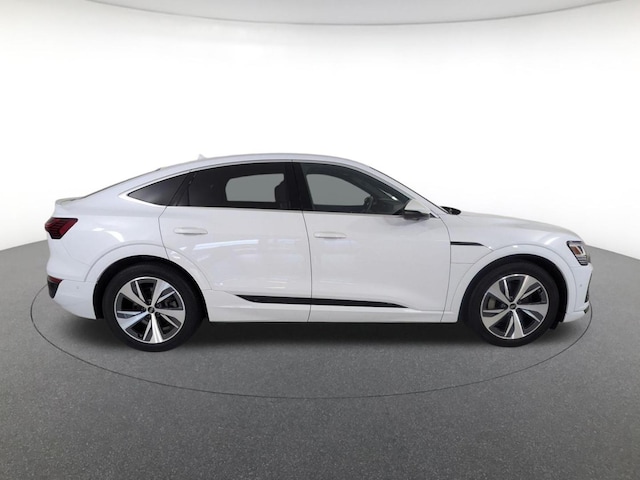 2024 Audi Q8 Sportback e-tron