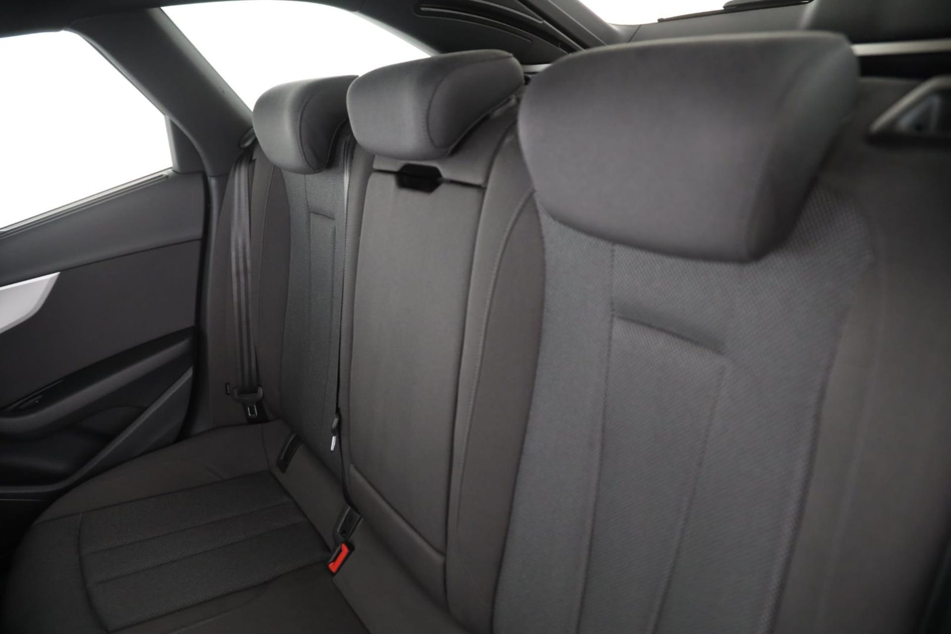 Audi A4 Avant S line