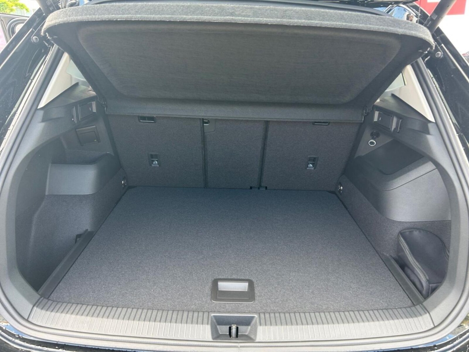 Volkswagen Tiguan – Bild 13