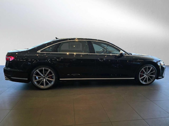2025 Audi S8 L
