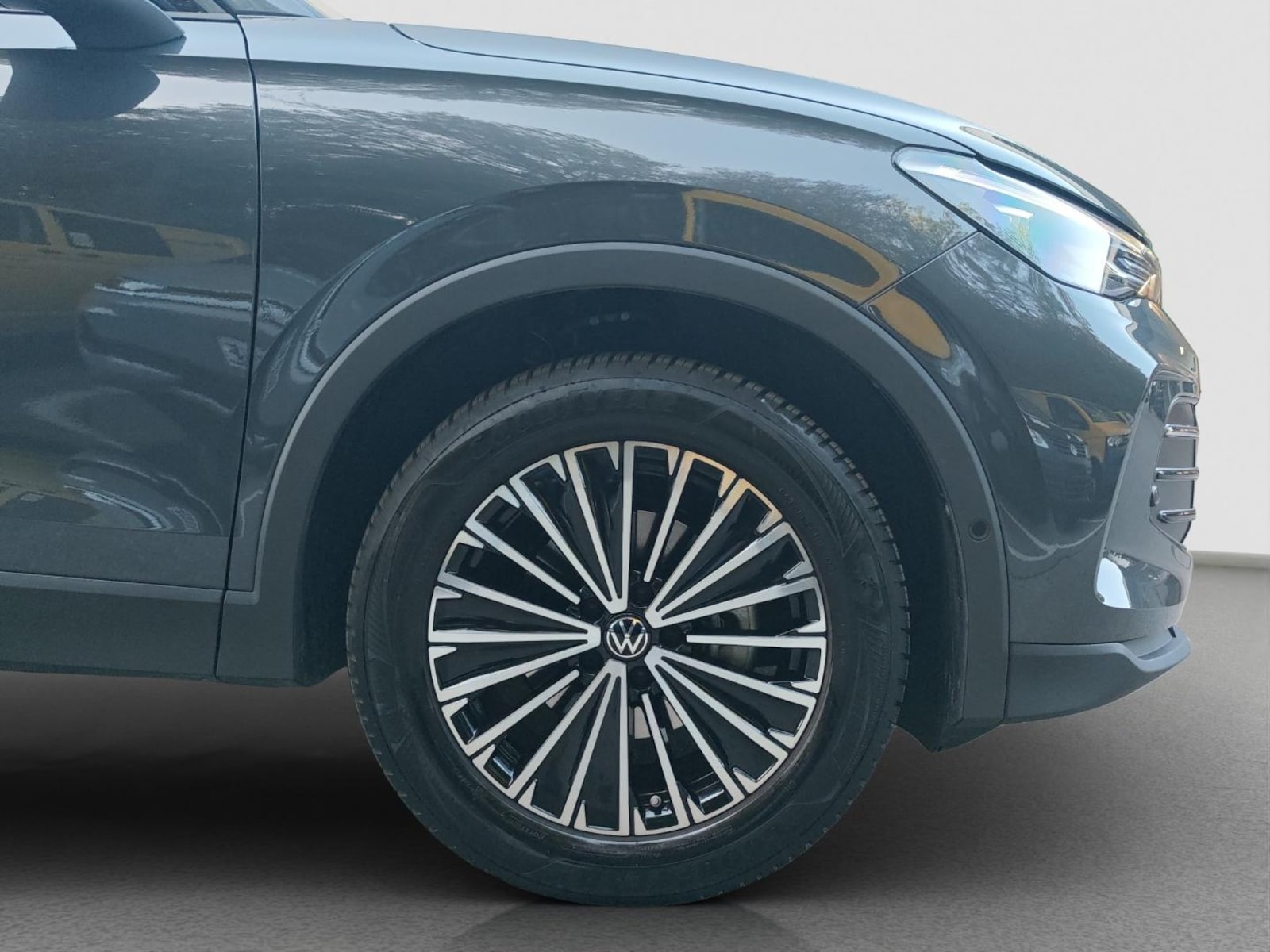 Volkswagen Tiguan – Bild 17