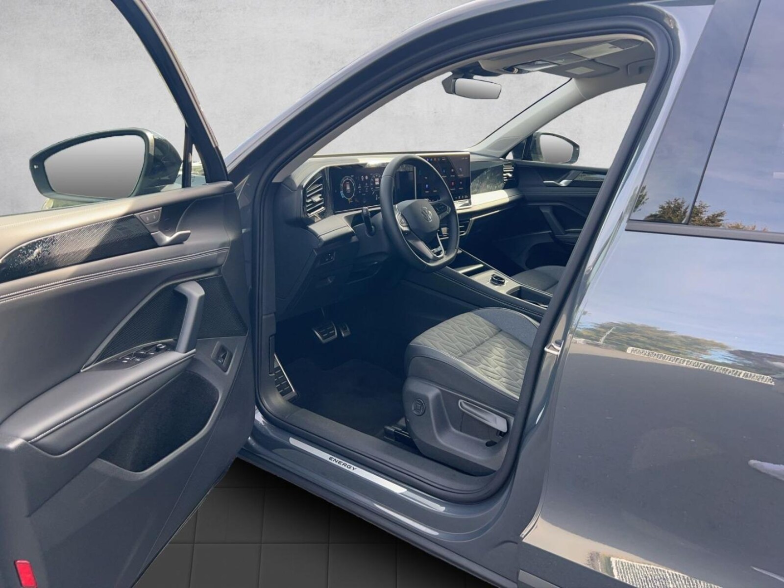 Volkswagen Tiguan – Bild 17