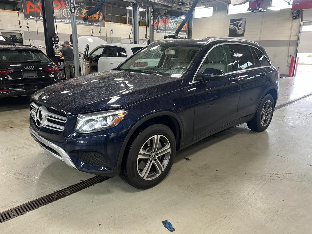 2019 Mercedes-Benz GLC GLC300 4MATIC's photo