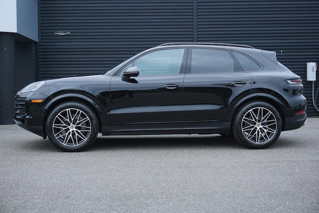 2024 Porsche Cayenne Hybrid