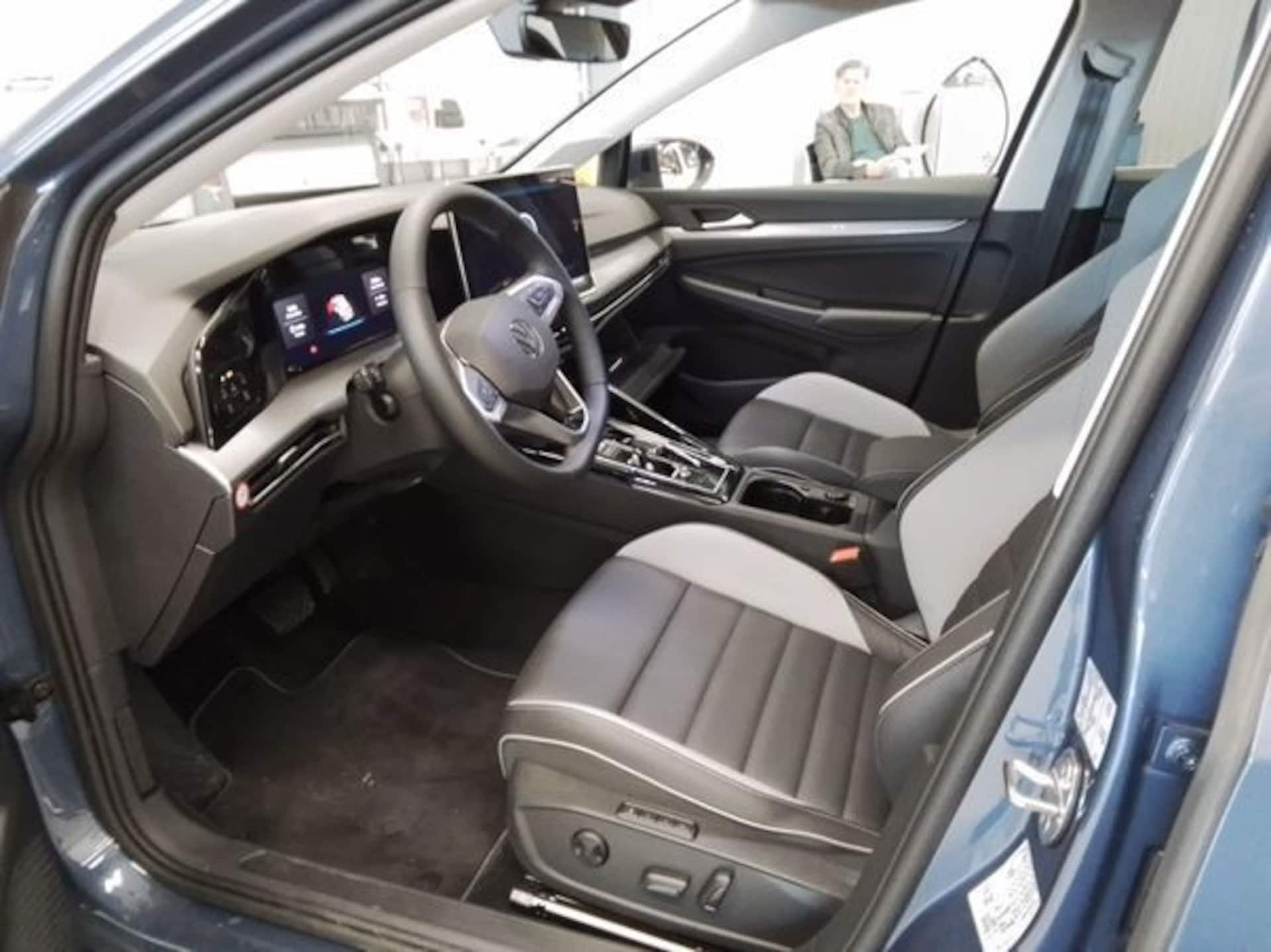 Volkswagen Golf Variant Style