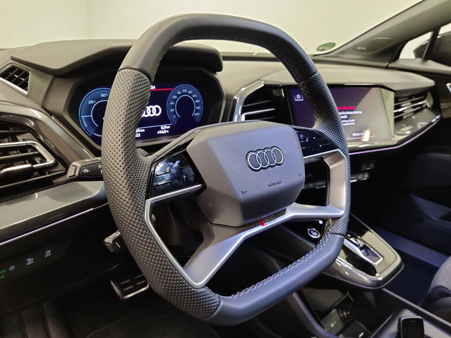 Image about Audi Q4 e-tron 55 e-tron quattro