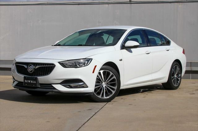 2018 Buick Regal Sportback Essence