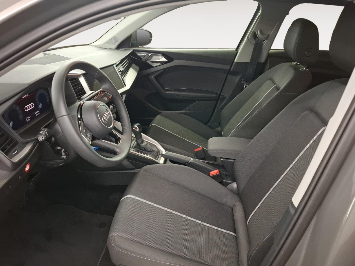 Bild über Audi A1 Sportback S line 25 TFSI S tronic - für weitere Informationen kontaktieren Sie den Audi Partner