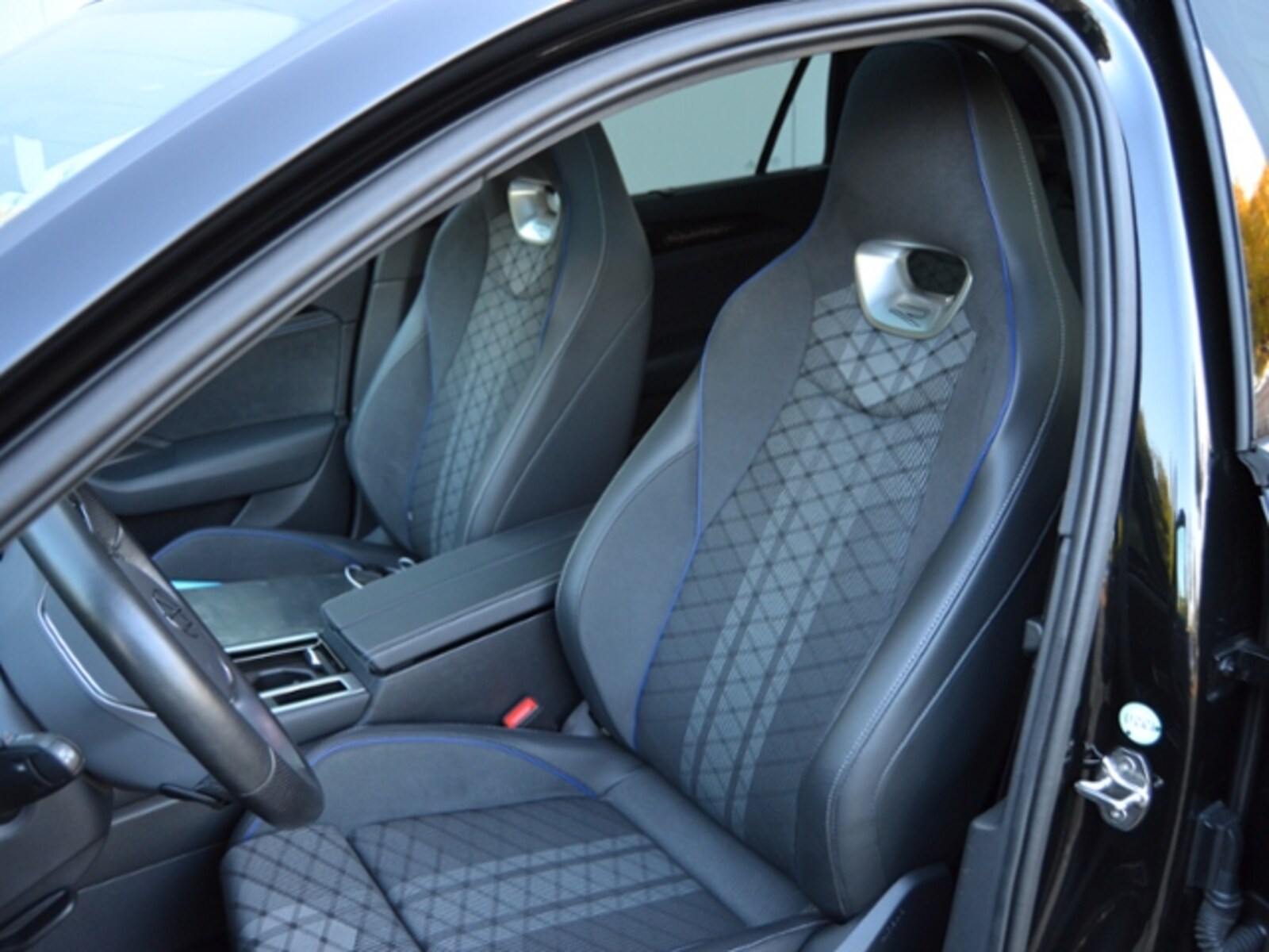 Volkswagen Passat – Bild 21