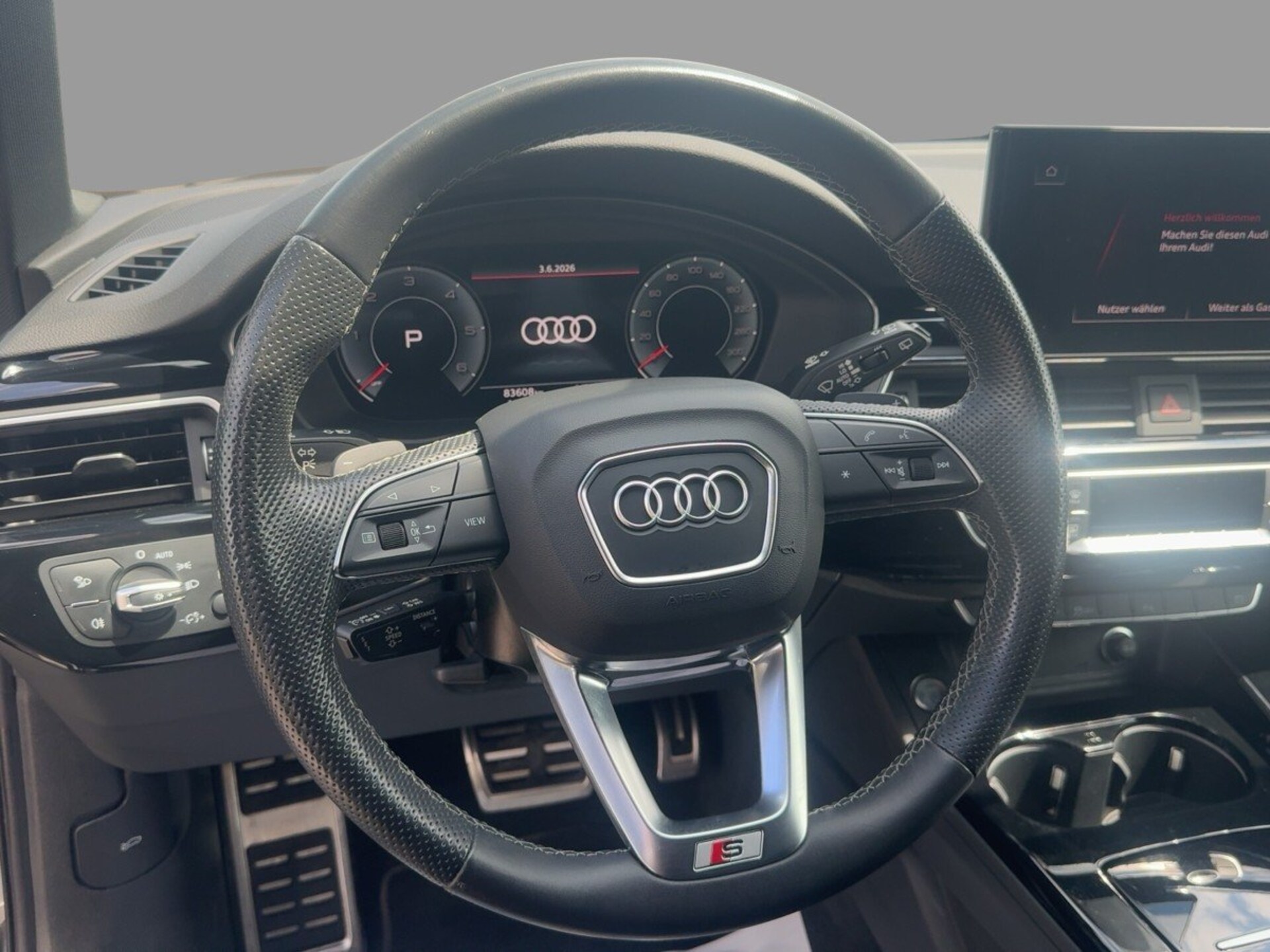 Audi A4 Avant S line