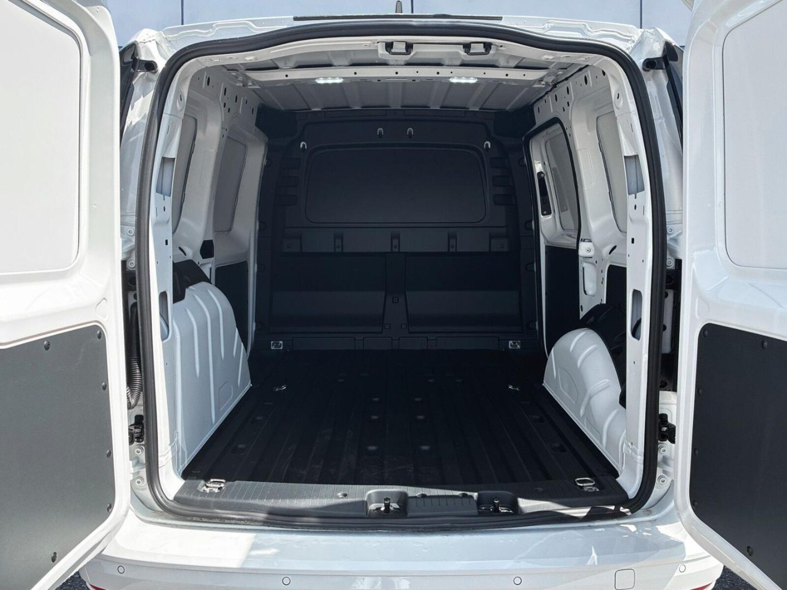 Volkswagen Caddy Cargo – Bild 11