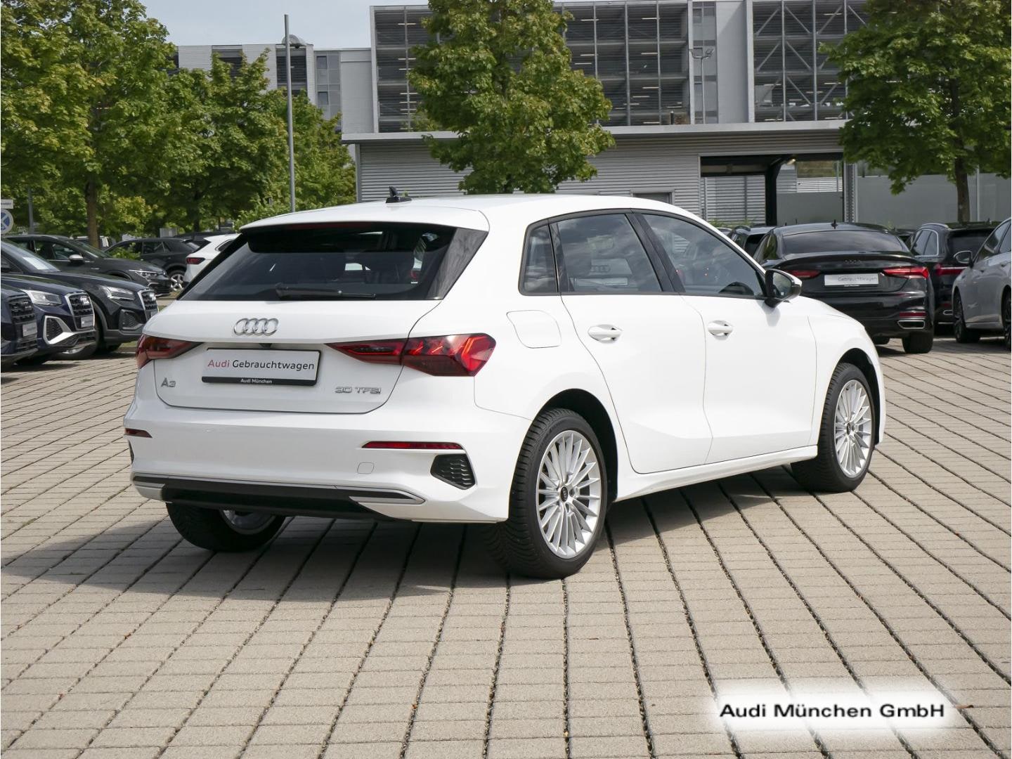 Bild über Audi A3 Sportback advanced 30 TFSI S tronic - für weitere Informationen kontaktieren Sie den Audi Partner