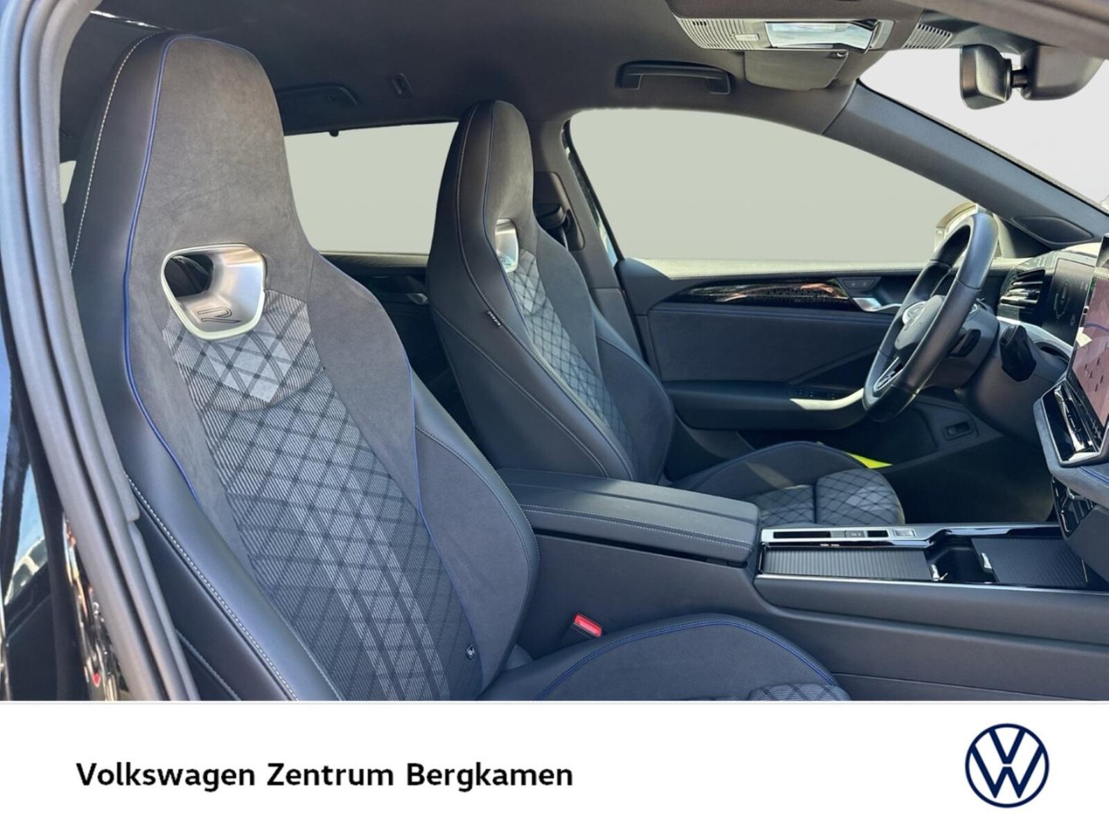 Volkswagen Passat – Bild 8