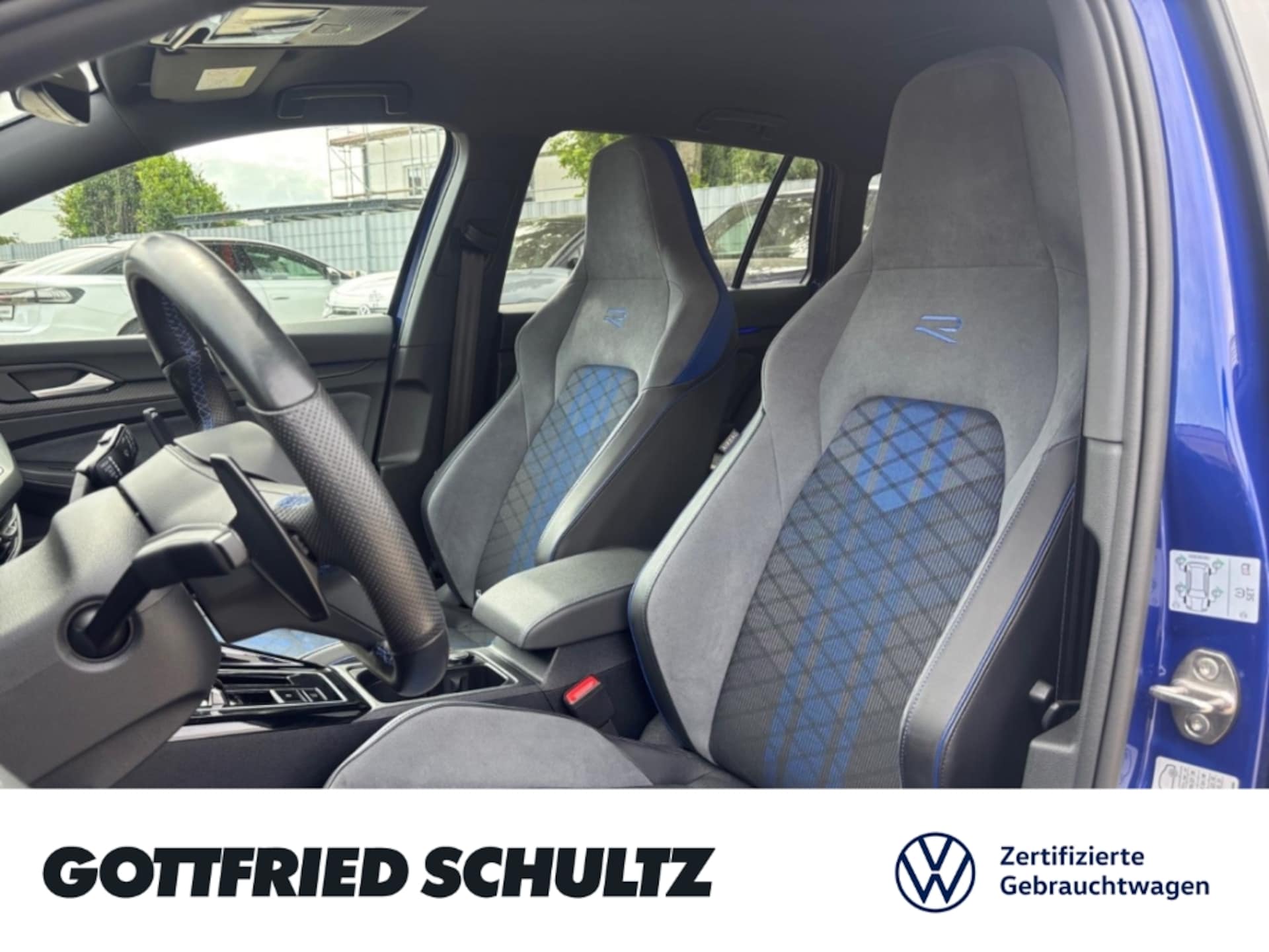 Volkswagen Golf Variant R