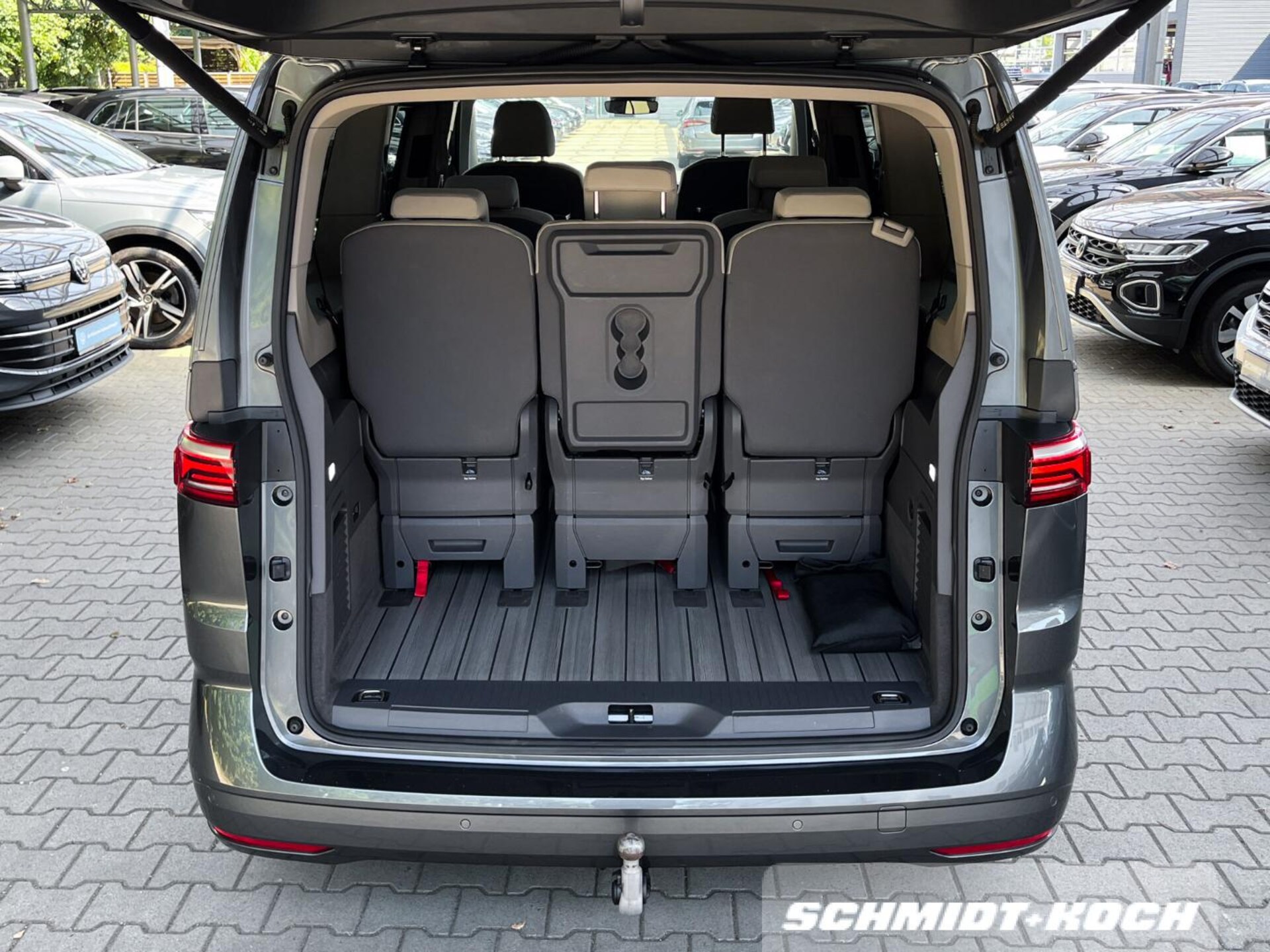 Volkswagen Multivan Langversion Basis-Modell
