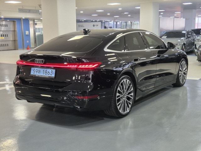 Audi e-tron performance Advanced 270, 00 kW 3