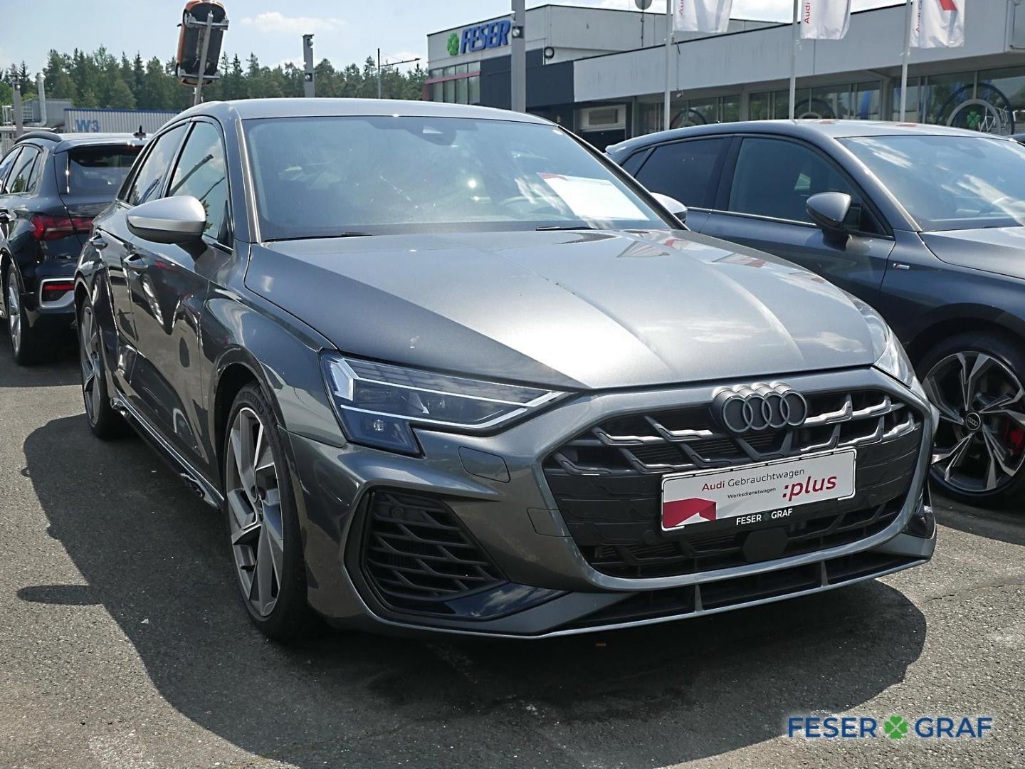 Bild über Audi S3 Sportback TFSI quattro S tronic - für weitere Informationen kontaktieren Sie den Audi Partner