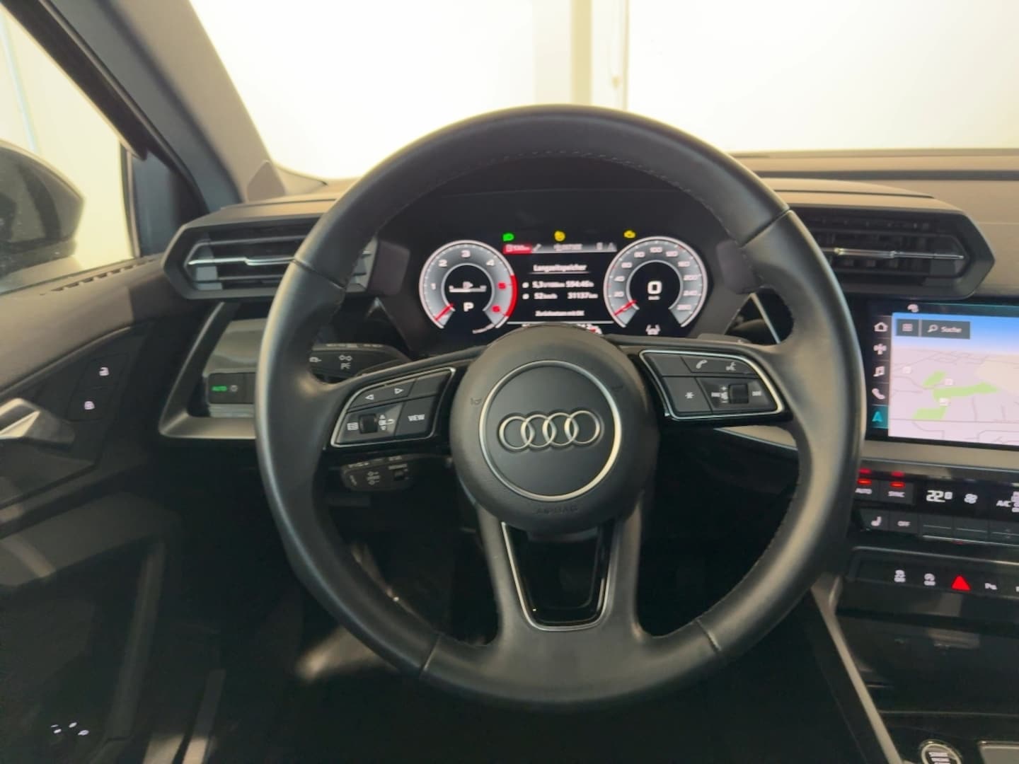 Bild über Audi A3 Sportback 30 TDI S tronic - für weitere Informationen kontaktieren Sie den Audi Partner
